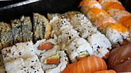 Tokio Sushi Salon De Provence food