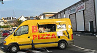 Breizh Pizza outside