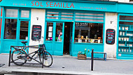 Sol Semilla outside