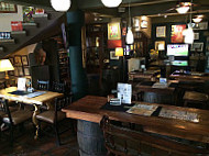 Mulligan's inside