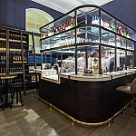 Pennethorne's Bar at Somerset House food