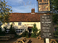 The Jolly Waggoner Public House outside