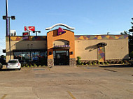 Taco Bell outside