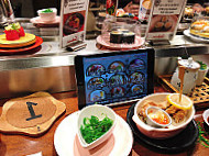 Sakura Kaiten Sushi II food