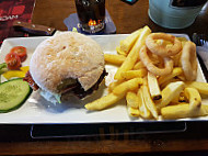 Magpie And Stump food