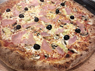 Pako's Pizzeria food