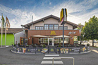 Mcdonald's outside