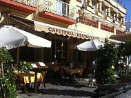 Cafeteria La Ermita outside