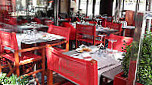 Brasserie Leopold inside