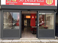 So' Délice Kebab inside