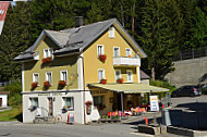 Gasthaus Krone inside