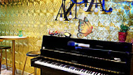 Jayuna Piano-bar-restaurant food