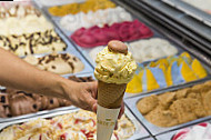 Gelateria Carte D'or inside