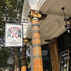 The Warrington Hotel - Maida Vale inside