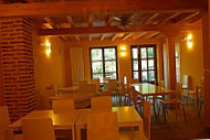 Meson Albergue Curavacas inside