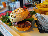 Le boeuf au balcon food