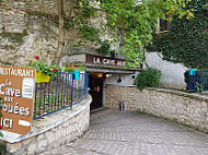 La Cave Aux Fouees outside