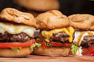 Socialite Burgers food