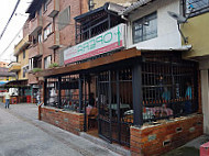 Opera Pizzeria & Restaurante Medellin food