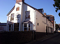 Three Tuns Inn outside