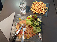 Bistrot Des Halles food