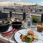 Sur Le Port food