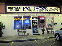 Fat Jack's Wings & Things outside