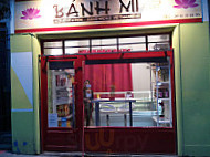 Banh mi vietnam inside