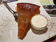 La Tarte Tatin food