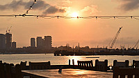 Harborside Grill At Hyatt Boston Harbor inside