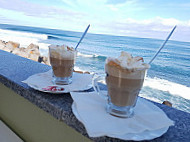 Calhaus Beach food