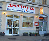 Anatolia Pizzas Kebab outside