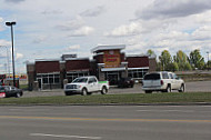 Boston Pizza inside