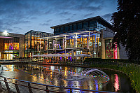 O'briens Irish Sandwich Cafe Dundrum Town Centre outside