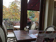 Café Georg inside