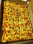 Shandras Pizza food