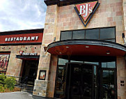 BJ's Brewhouse Colorado Springs inside