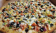 Bulldog Pizza And More Llc food