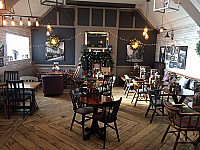 Bromfield Arms inside