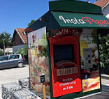 Instapizza outside