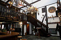 Altes Gasthaus Voss inside