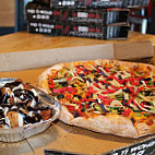 Toppers Pizza food