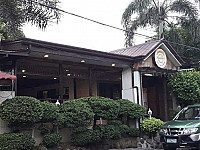 Inang Binas Tambayan inside