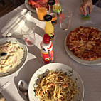 Pizzeria Roma food