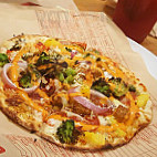 Mod Pizza food