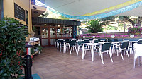 Los Cazadores inside