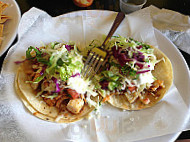 Taqueria La Mexicana food