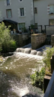 L Auberge Du Moulin outside