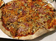 Pizza Gillou food