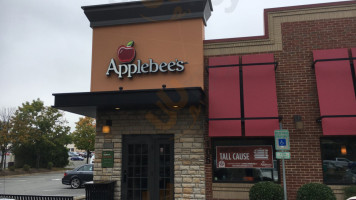 Applebee's Warrenton outside